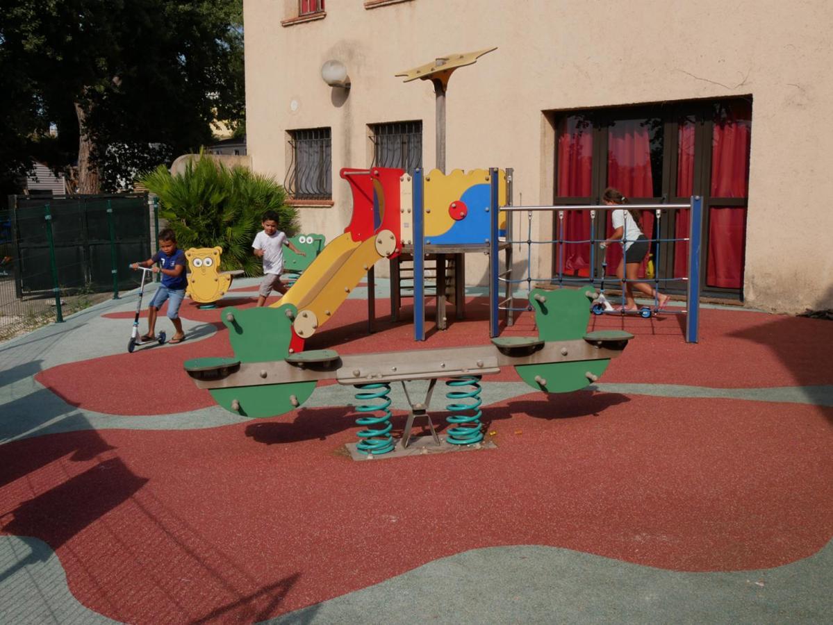 Ulvf Les Residences Du Colombier Fréjus Εξωτερικό φωτογραφία